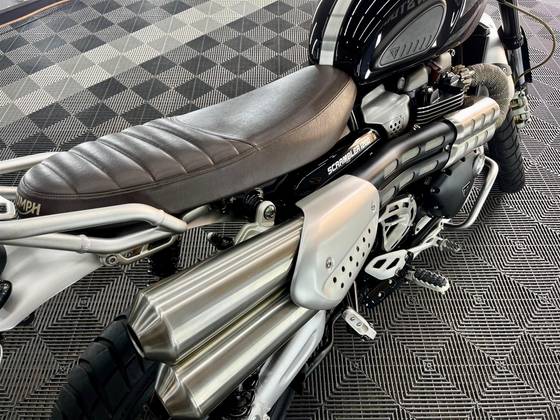 TRIUMPH SCRAMBLER 1200 XE TRIUMPH SCRAMBLER 1200 XE